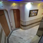 راهرو هتل آپارتمان فرزانه مشهد
