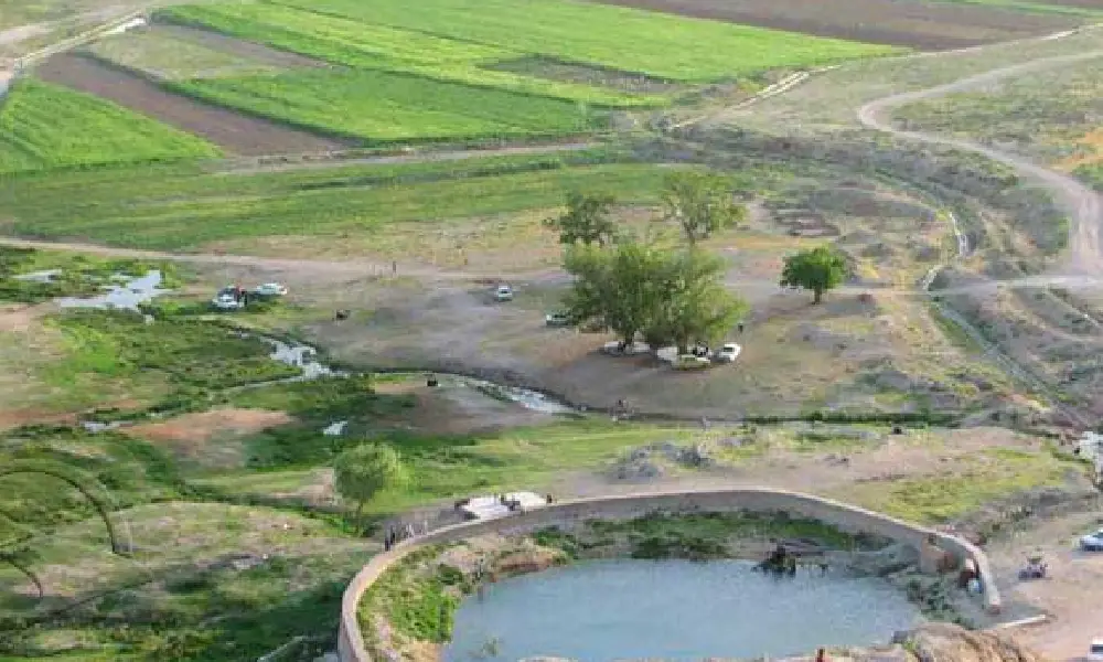 جاذبه گردشگری چشمه گیلاس مشهد