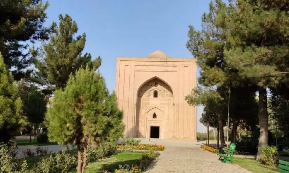 گنبد هارونیه مشهد