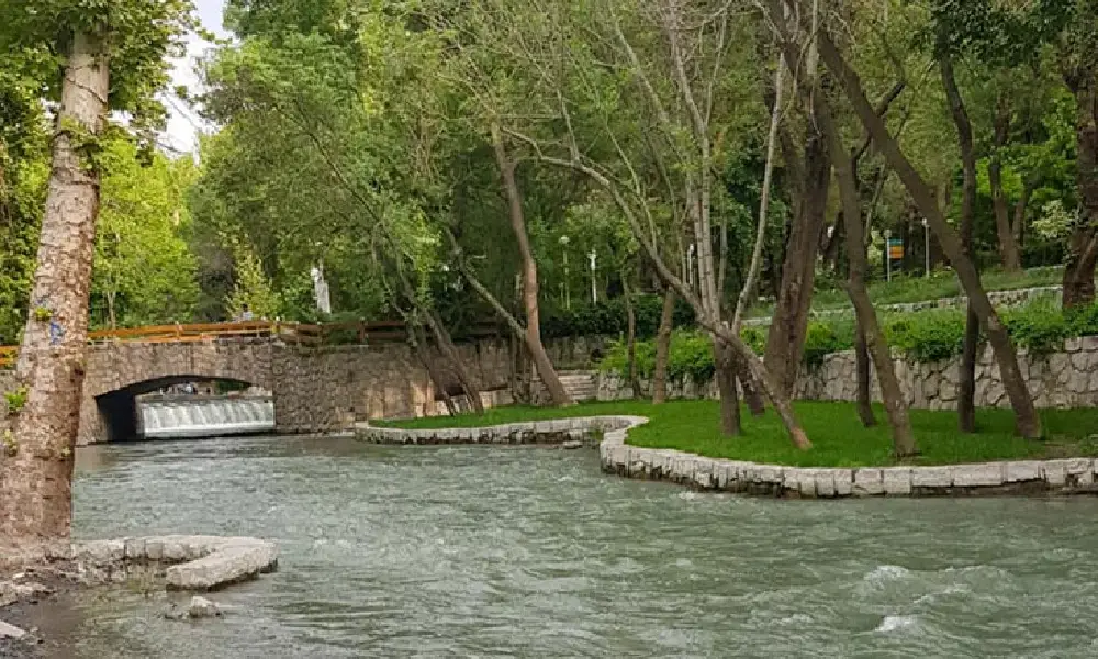 بازدید از جاهای دیدنی رایگان یا ارزان مشهد