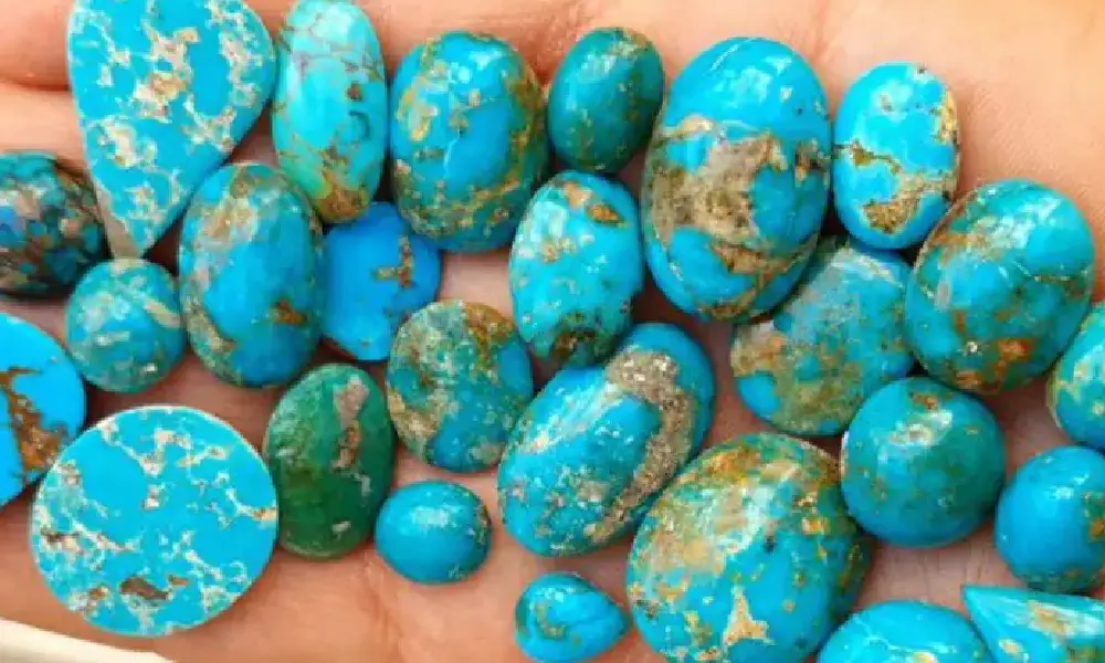 فیروزه نیشابور؛ جواهری آبی در دل مشهد