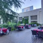 کافه رستوران با فضای باز در هتل هما 2