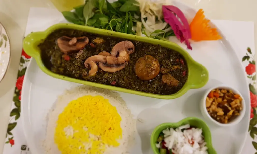 غذای خانگی «آویشن» (کترینگ)
