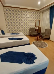 رزرو اتاق 3 نفره با تخت یک نفره