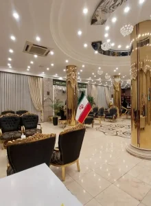 لابی در هتل سایه