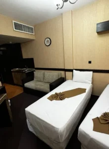 اتاق با تخت 2نفره هتل آپادانا