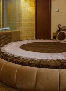 1C0O_M1AsB-wKn70s7v5dtv1o6nCWelmz-4