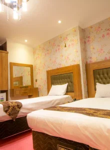 اتاق 3 نفره خانوادگی در هتل آپارتمان زمرد