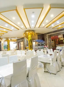 رستوران هتل آپارتمان زمرد