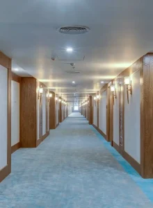 راهرو های هتل خورشید هشتم کوثر