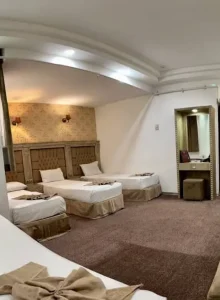 اتاق 4 نفره هتل ملیسا (مایسا فعلی ) مشهد