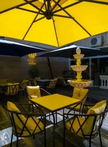 کافه با فضای باز هتل الوند مشهد