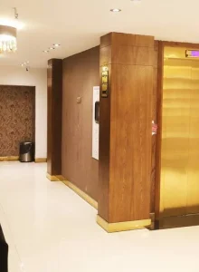 آسانسور هتل جواهر شرق مشهد