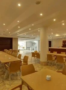 رستوران استخر