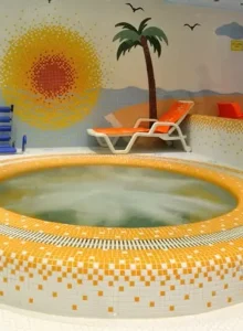 استخر و جکوزی