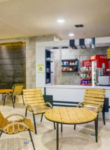 کافه استخر هتل پارسیس