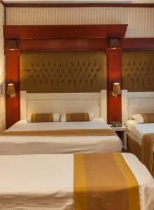 اتاق 4 نفره هتل نیما مشهد