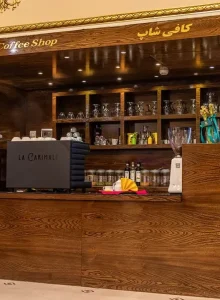 کافه هتل حدیث