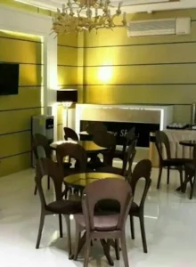 کافه رستوران هتل آپارتمان شباهنگ