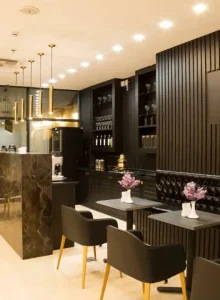 کافه هتل آریو