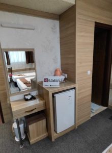 امکانات هتل سی و سه پل مشهد