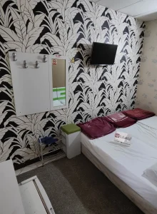 مهمانپذیر یاقوتی مشهد