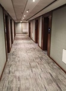 راهرو هتل آپارتمان تبرک مشهد