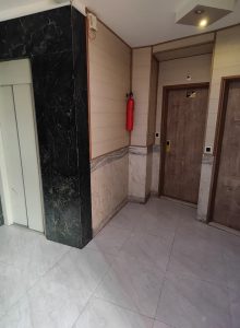 ورودی هتل آپارتمان فرحان مشهد