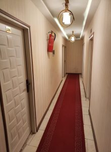 راهرو هتل آپارتمان میعاد مشهد