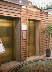 اسانسور هتل خانه سبز