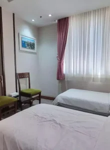 اتاق سه نفره هتل کارن مشهد