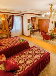 اتاق 3 نفره هتل قصر طلایی