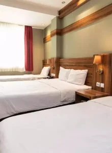 اتاق 4 نفره هتل کارن مشهد