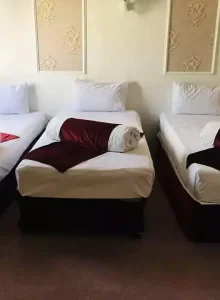 اتاق سه نفره هتل خاور