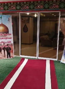 درب ورود به هتل آپارتمان آفرینش مشهد