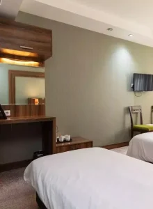 رزرو اتاق با امکانات هتل کارن مشهد