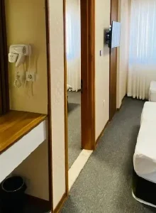 رزرو اتاق برای پنج نفر در هتل ضیافت نور