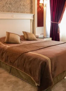 رزرو اتاق تمیز هتل قصر بین الملل