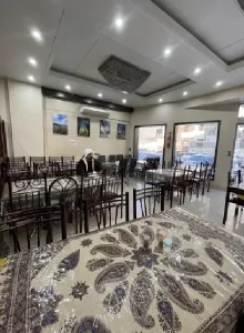 رستوران هتل آپارتمان آوا