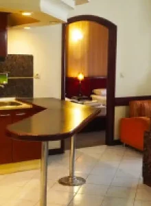 سوئیت هتل کیان