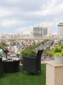 کافه تراس هتل قصر طلایی