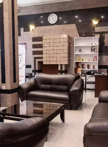 لابی و فضای استراحت مهمانان