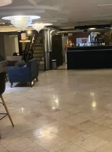 ورودی هتل آپارتما نارون مشهد