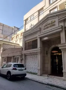 نمای کوچه هتل ساکن