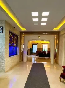 ورودی هتل آپارتمان فرادیس