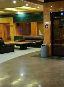 ورودی هتل کیان